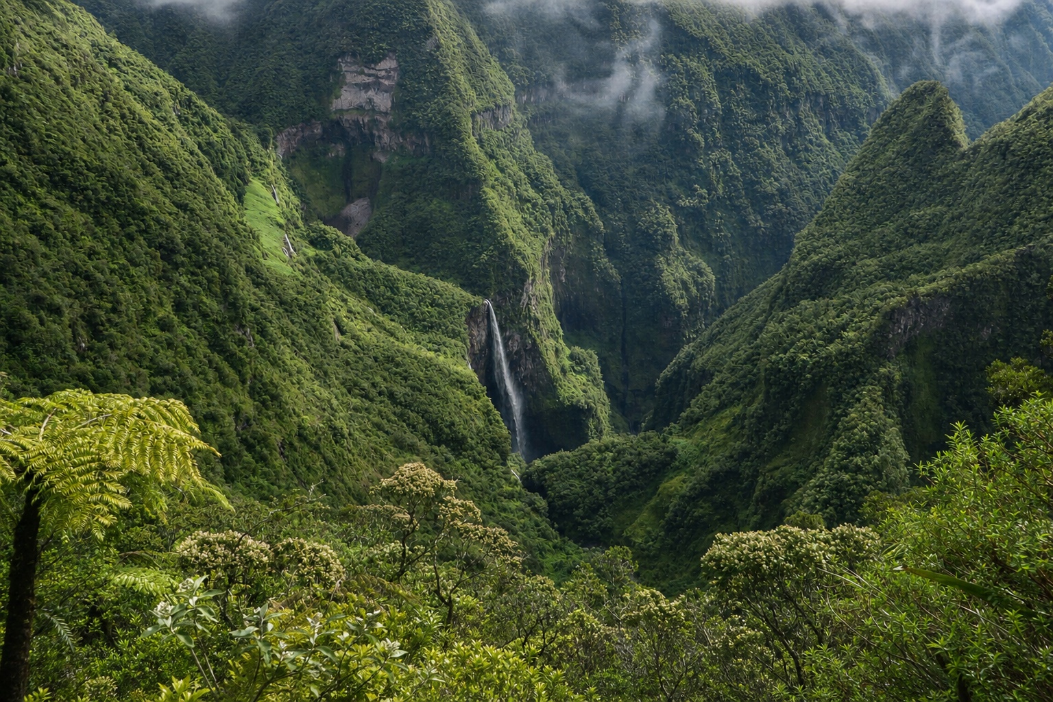 Trou de Fer depuis Bélouve 2